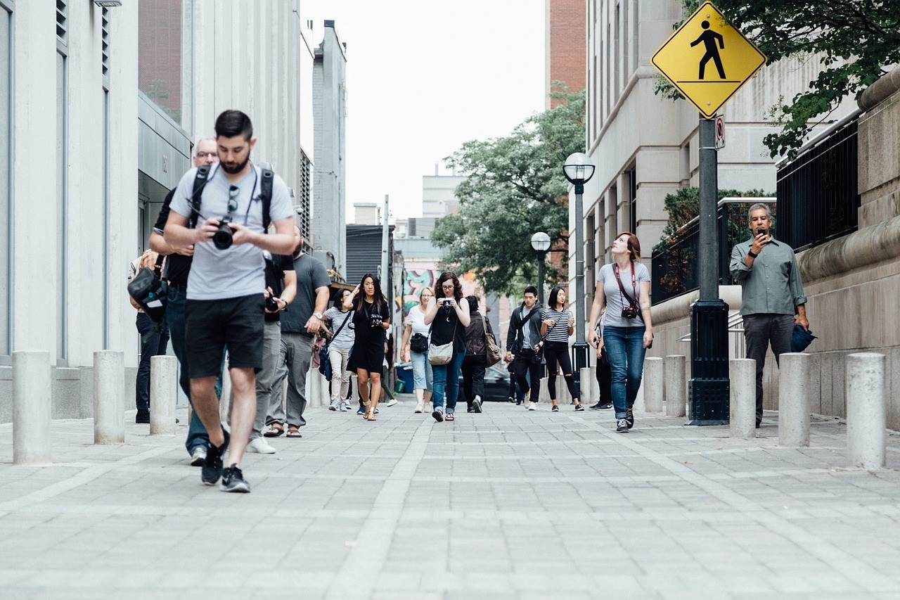 pedestrians walking in downtown los angeles